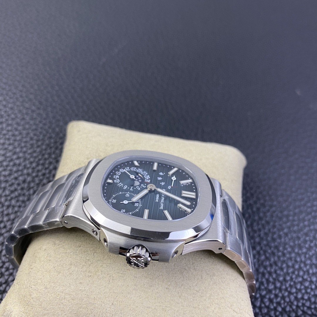 Patek Philippe Nautilus 5712R - Image 7