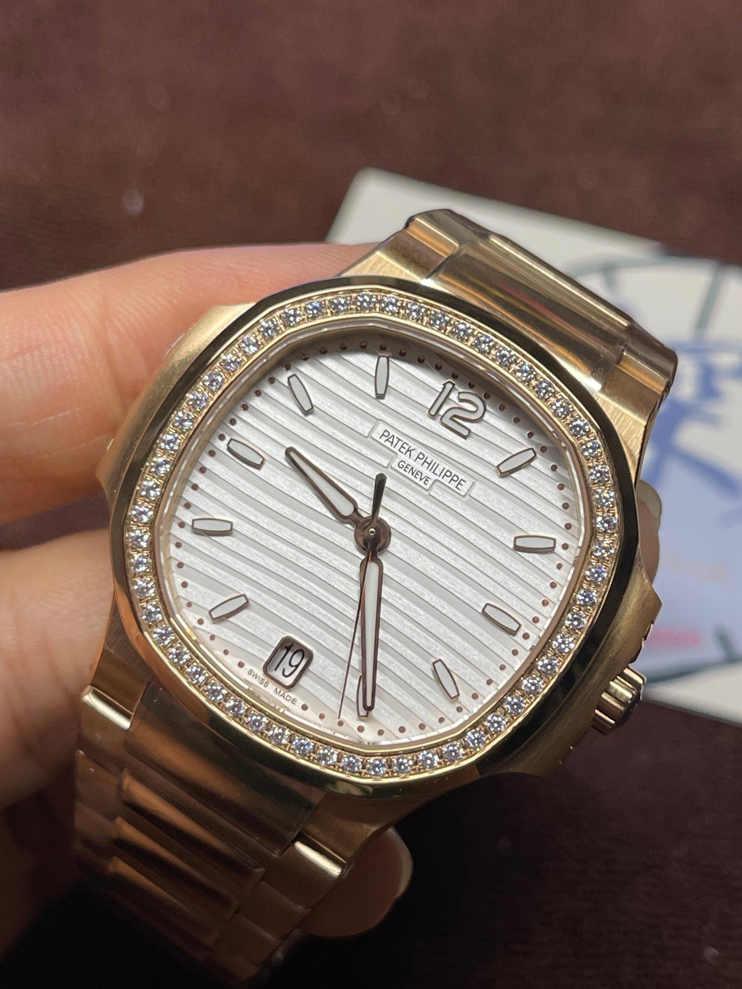 Patek Philippe Nautilus 7118 Rose Gold Diamond Bezel - Image 4